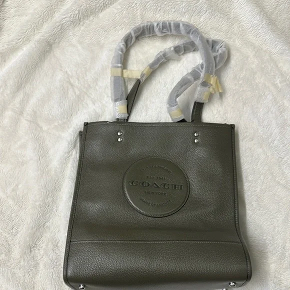 Coach Green Leather Tote with Embossed Logo - Picture 1 of 10